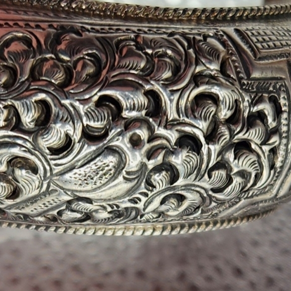Estate Art Nouveau Sterling Silver Engraved Bracelet Floral Birds Chunky - Picture 5 of 8
